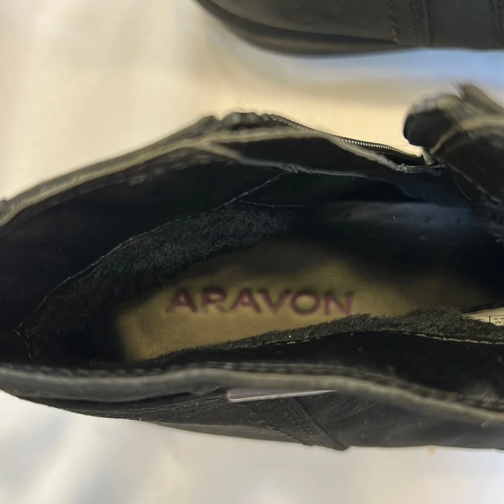 Aravon Fairlee Waterproof Ankle Boot-Size 9.5  NWOB